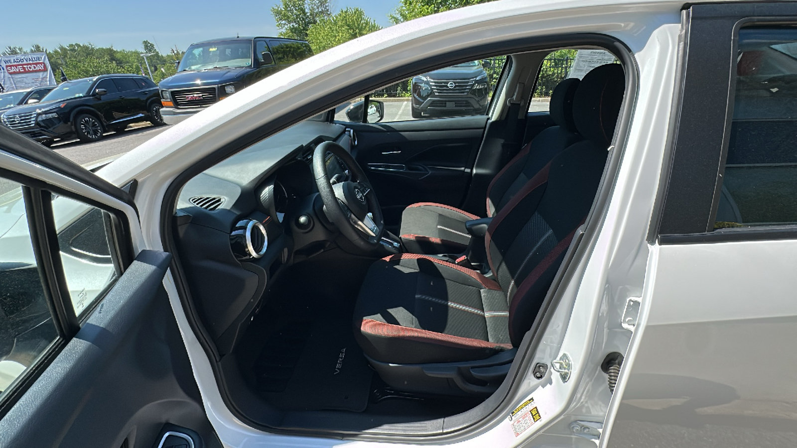 Certified 2025 Nissan Versa SR w/ Trunk Package FWD image 12