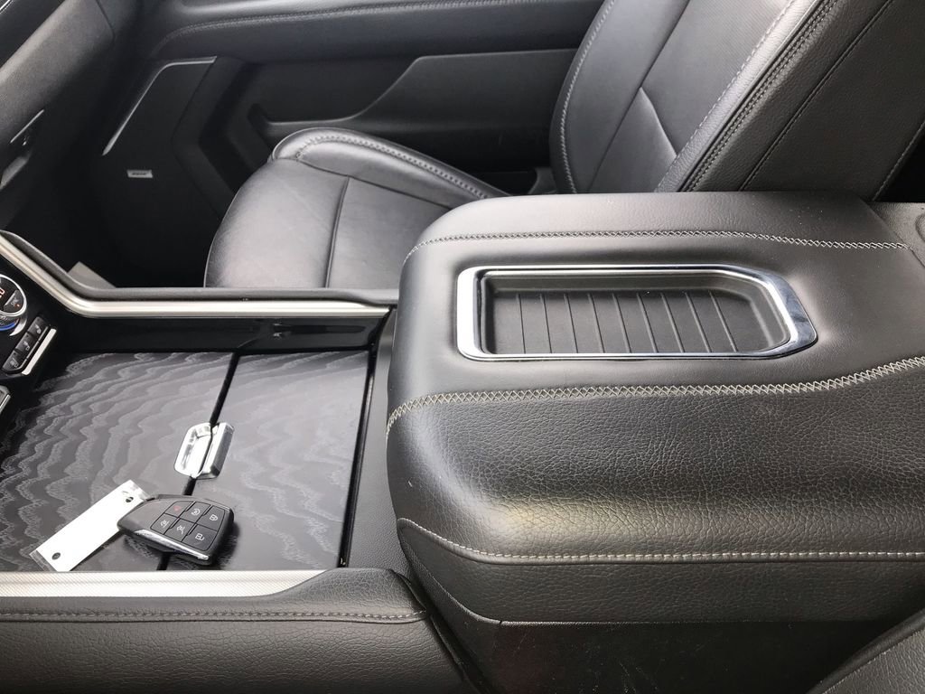 Used 2023 GMC Yukon Denali AWD/4WD image 20