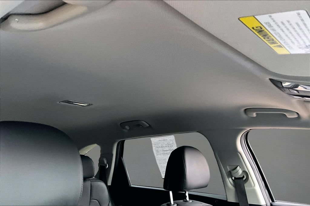 Used 2021 Kia Sorento S FWD image 29