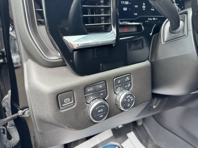 Used 2024 GMC Sierra 1500 Elevation w/ Elevation Premium Package AWD/4WD image 26