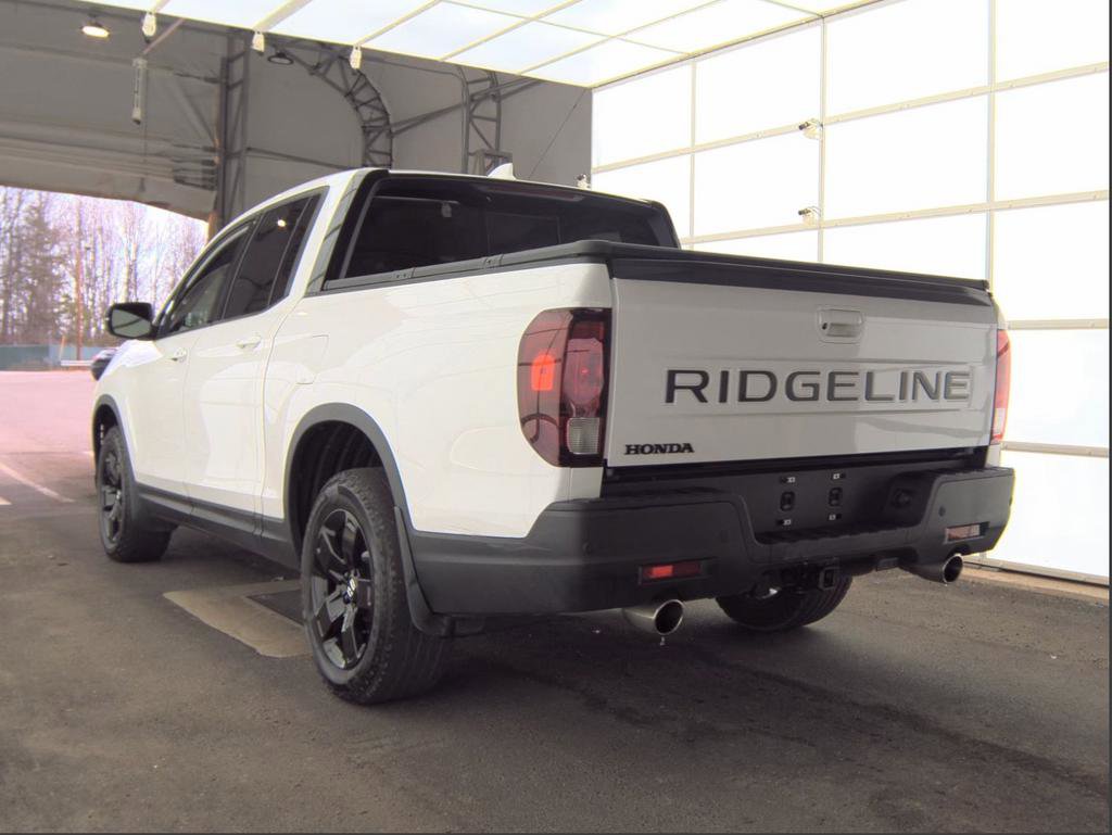 Used 2024 Honda Ridgeline Black Edition image 7