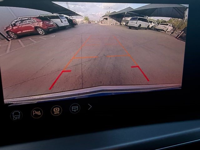 Certified 2026 Cadillac Lyriq Luxury AWD/4WD image 10