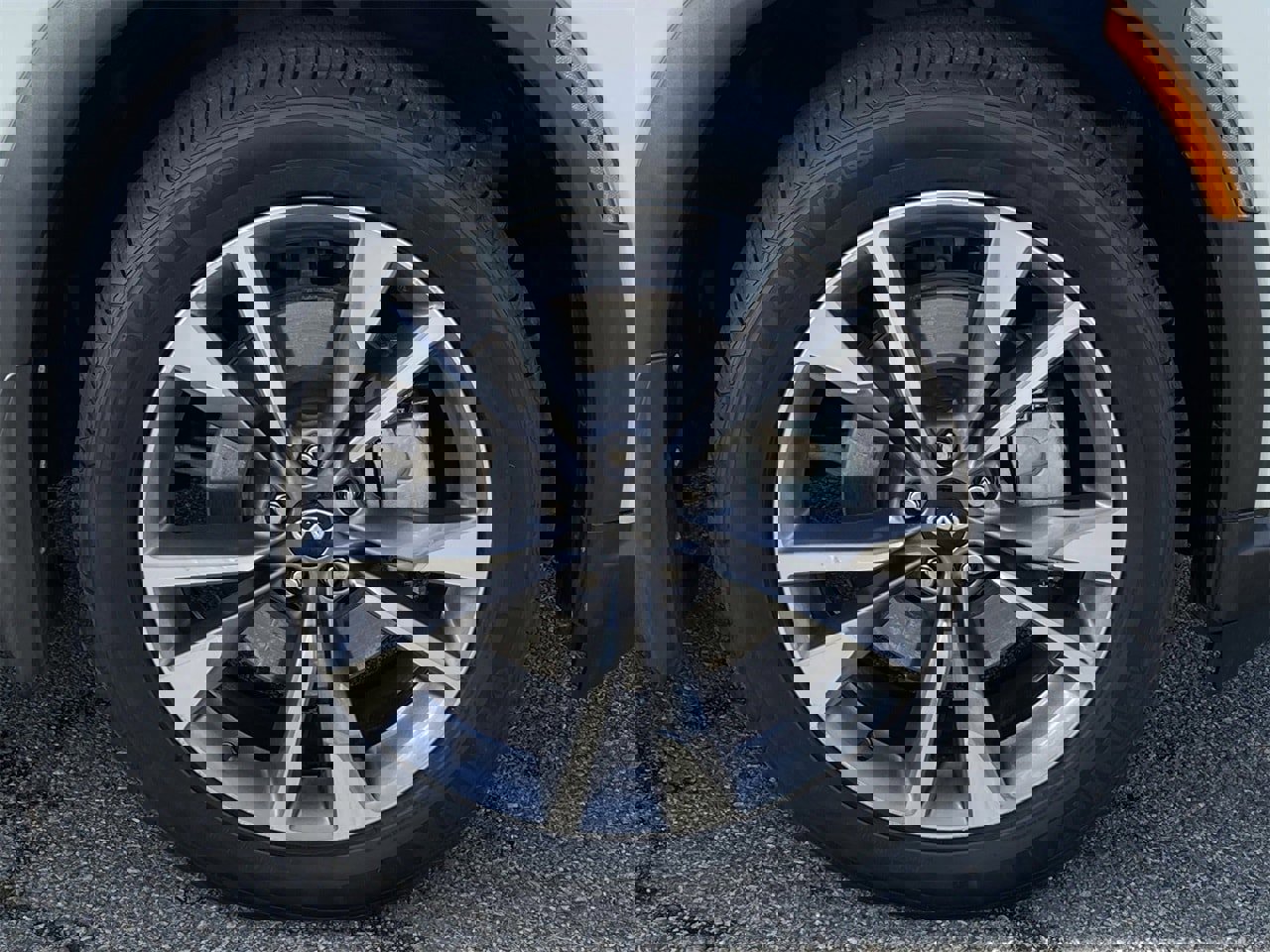 Certified 2022 INFINITI QX60 Luxe w/ Performance Audio Package image 7