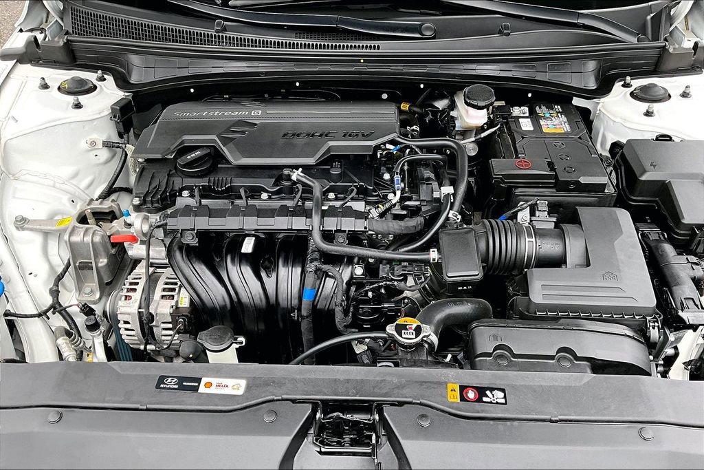 Used 2024 Hyundai Elantra SE image 10