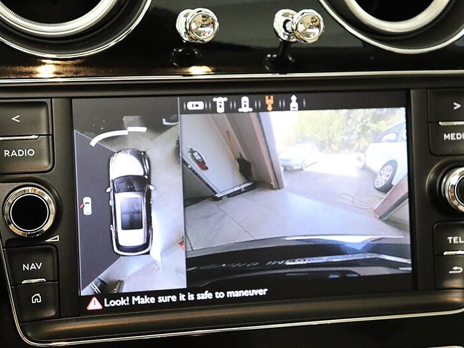 Used 2019 Bentley Bentayga AWD/4WD image 33