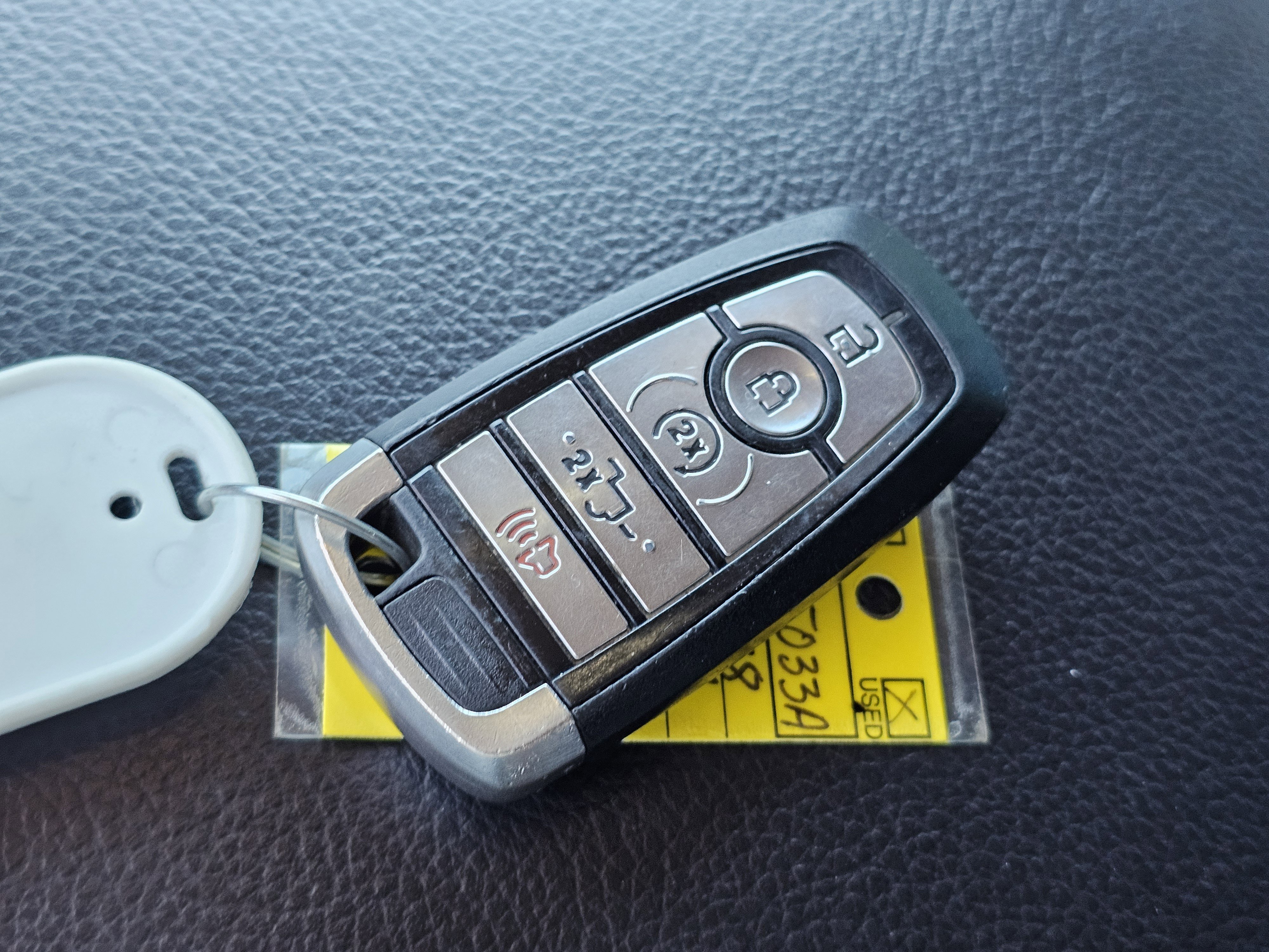 Used 2018 Ford F250 Lariat w/ Lariat Ultimate Package image 32