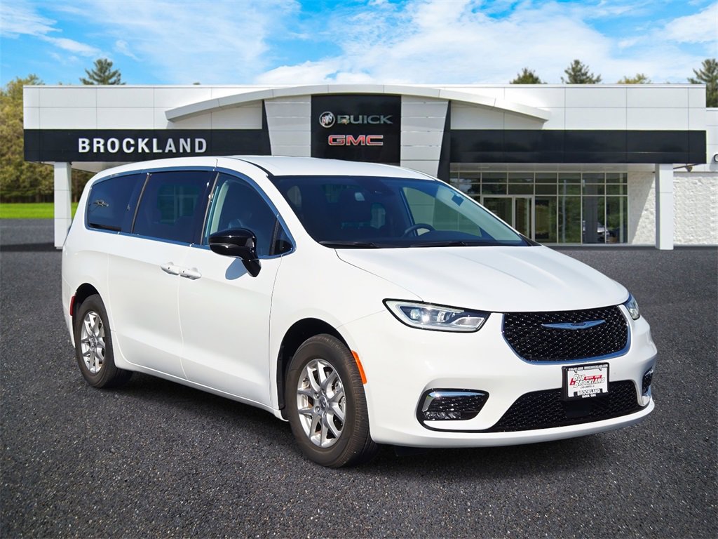 Used 2024 Chrysler Pacifica Touring-L