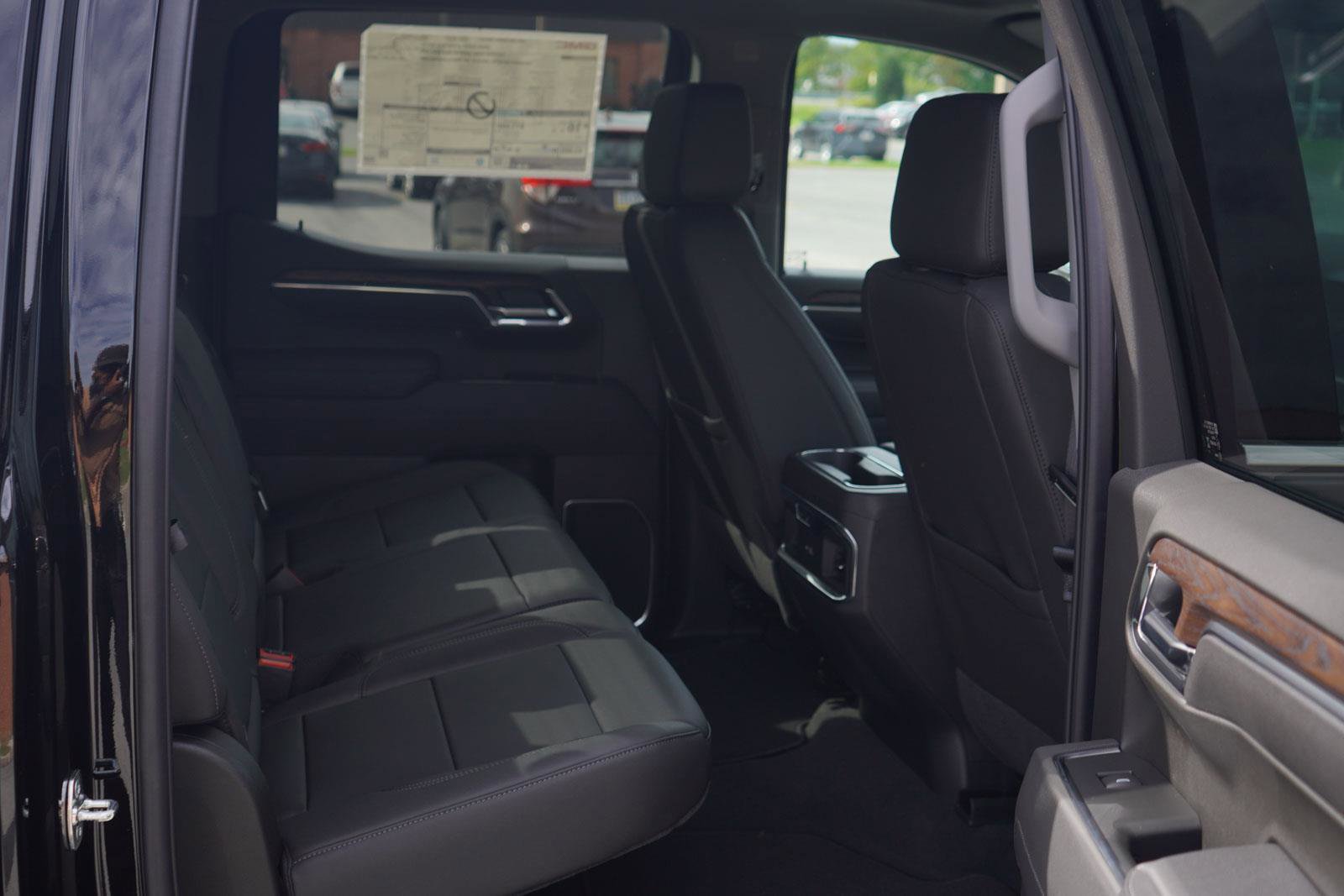 New 2026 GMC Sierra 1500 SLT w/ SLT Premium Package image 27