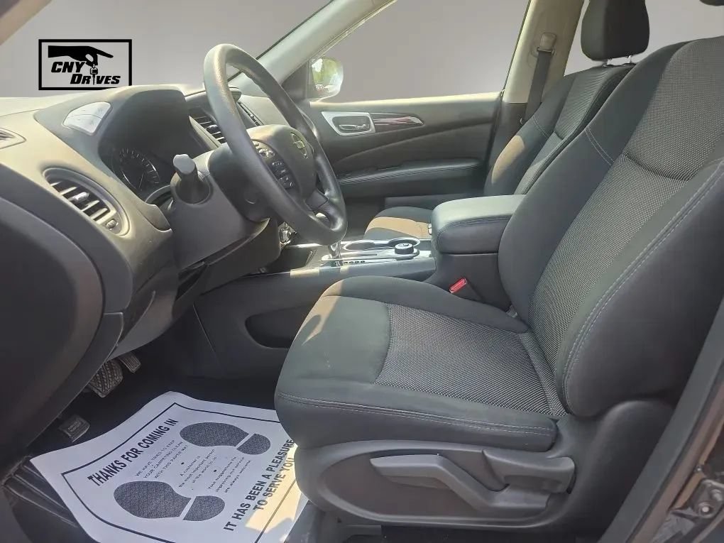 Used 2019 Nissan Pathfinder S AWD/4WD image 9