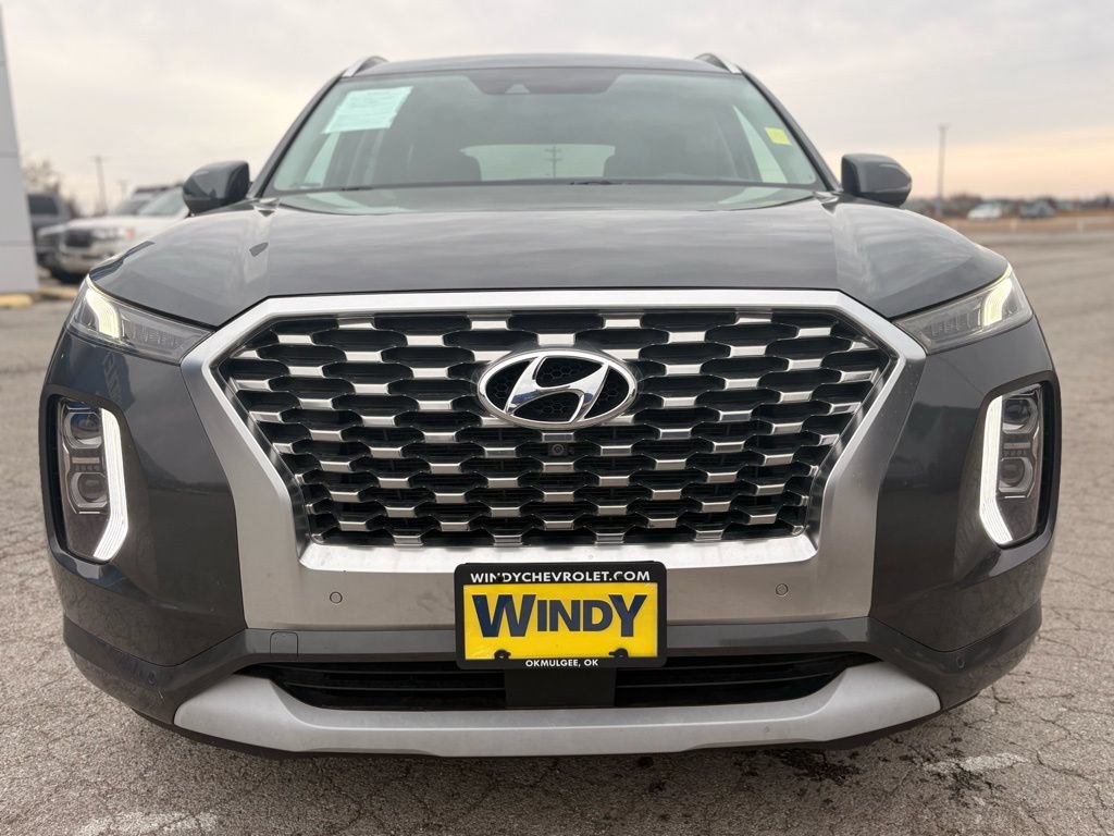 Used 2021 Hyundai Palisade Limited FWD image 2