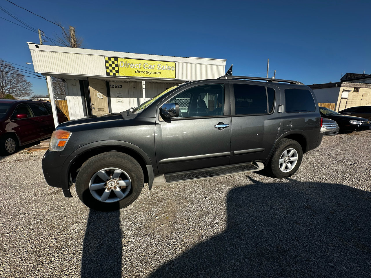 Used 2010 Nissan Armada SE image 1