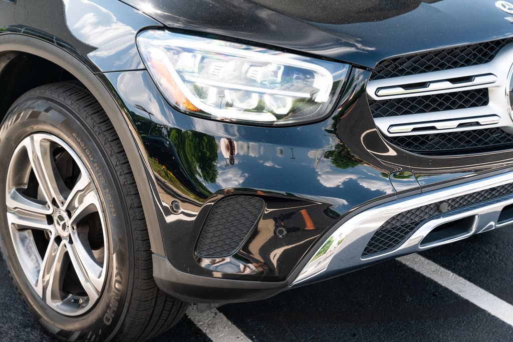 Used 2021 Mercedes-Benz GLC 300 4MATIC w/ Premium Package image 9