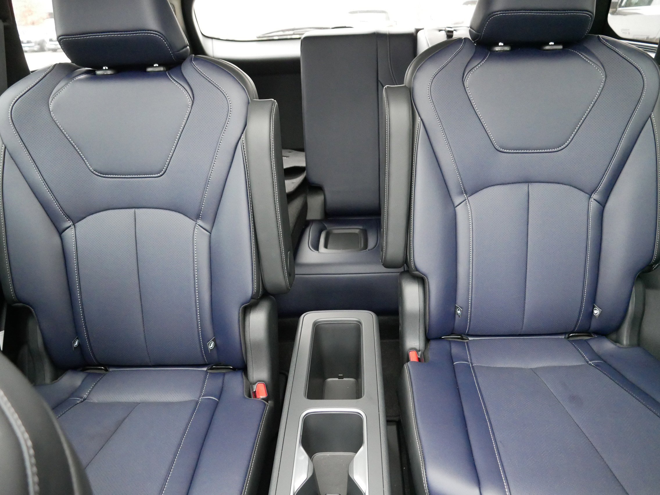 Certified 2026 INFINITI QX60 Sport w/ Dark Cargo Package image 13