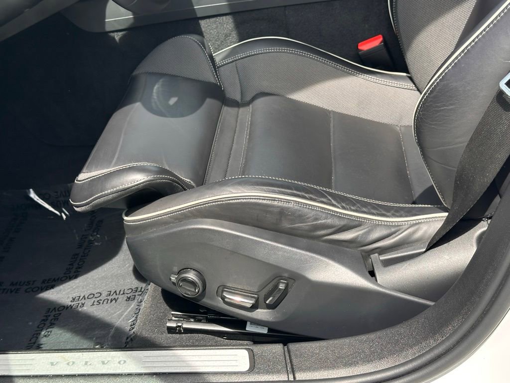 Used 2024 Volvo S60 B5 Plus image 14