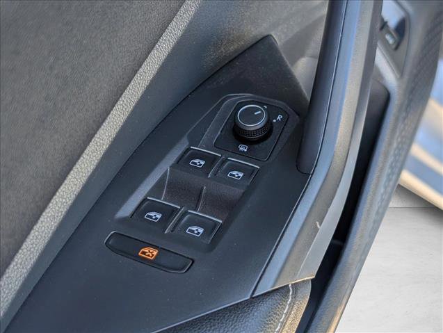 Used 2024 Volkswagen Jetta SE image 11