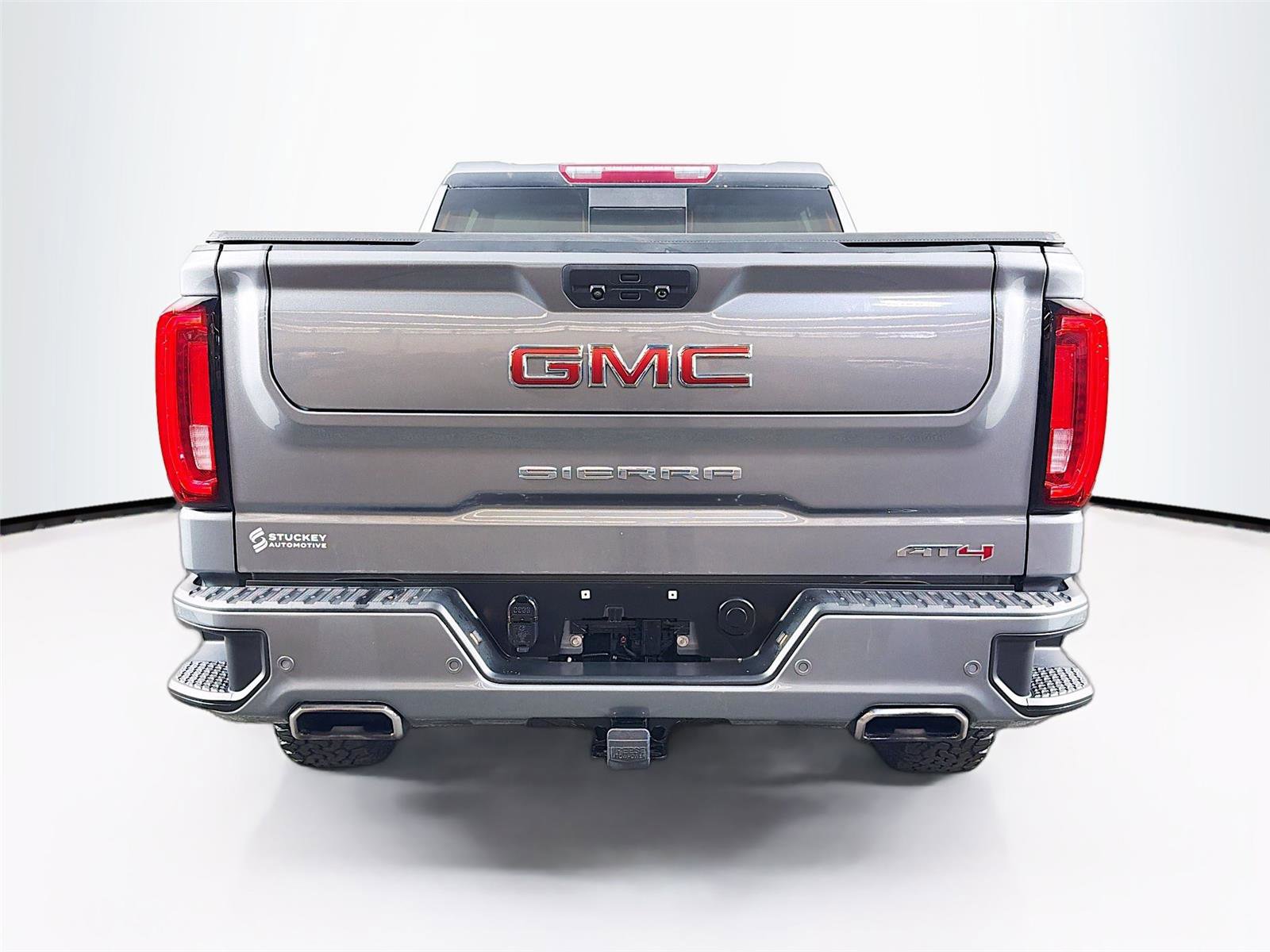 Used 2022 GMC Sierra 1500 AT4 w/ AT4 Preferred Package image 6