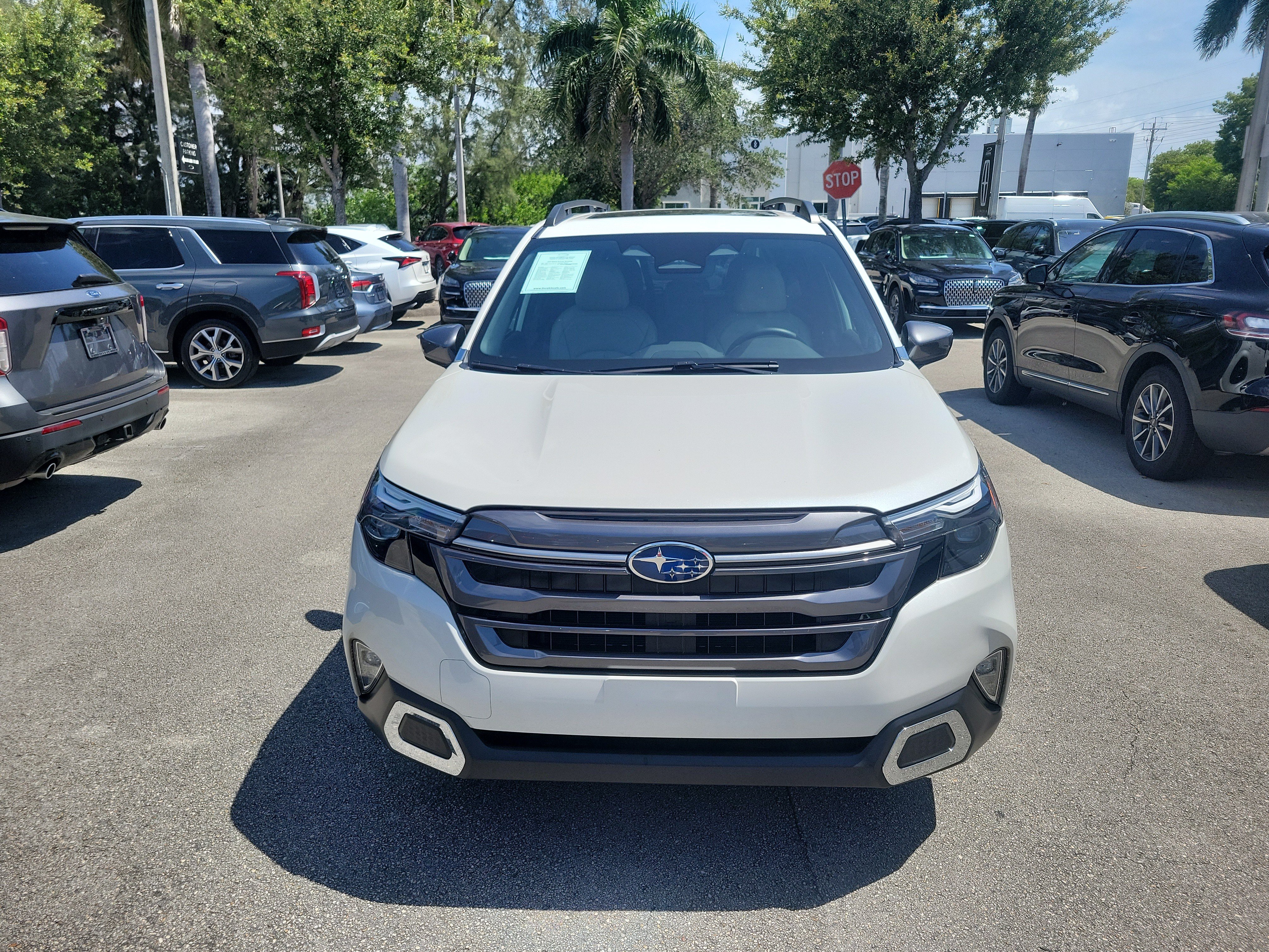 Used 2025 Subaru Forester Premium AWD/4WD image 2