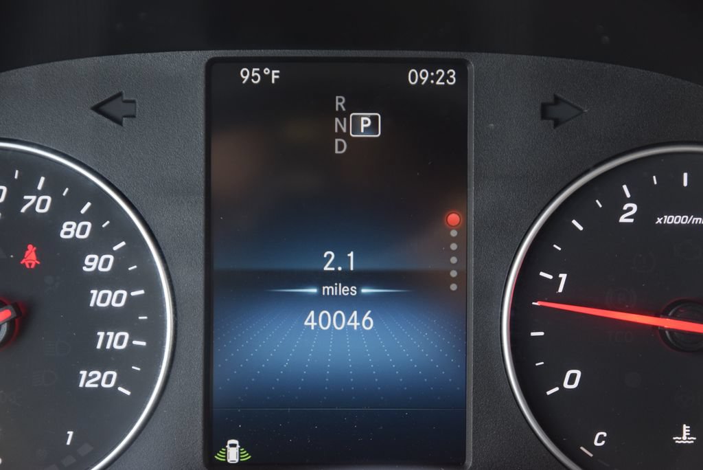 Used 2024 Mercedes-Benz Sprinter 2500 w/ Acoustic Package image 18