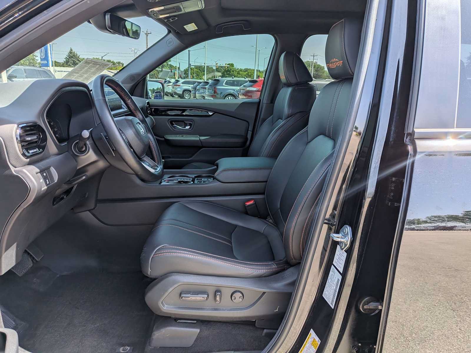 Certified 2024 Honda Pilot TrailSport image 14