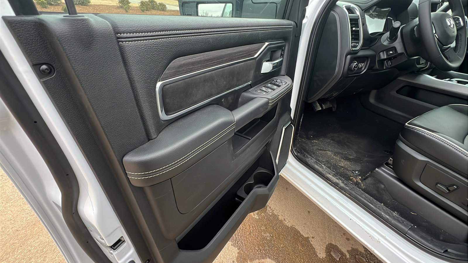 New 2026 RAM 2500 Laramie w/ Night Edition image 14