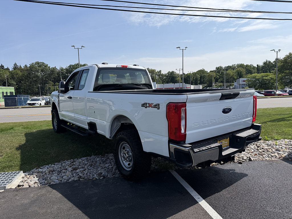Certified 2025 Ford F250 XL w/ XL Off-Road Package AWD/4WD image 6