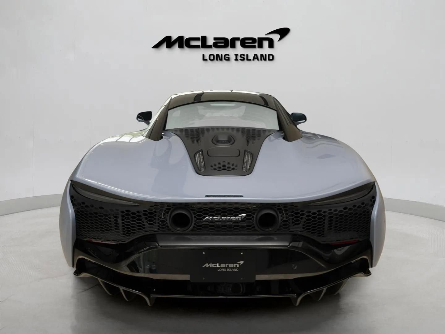 Used 2023 McLaren Artura RWD image 5