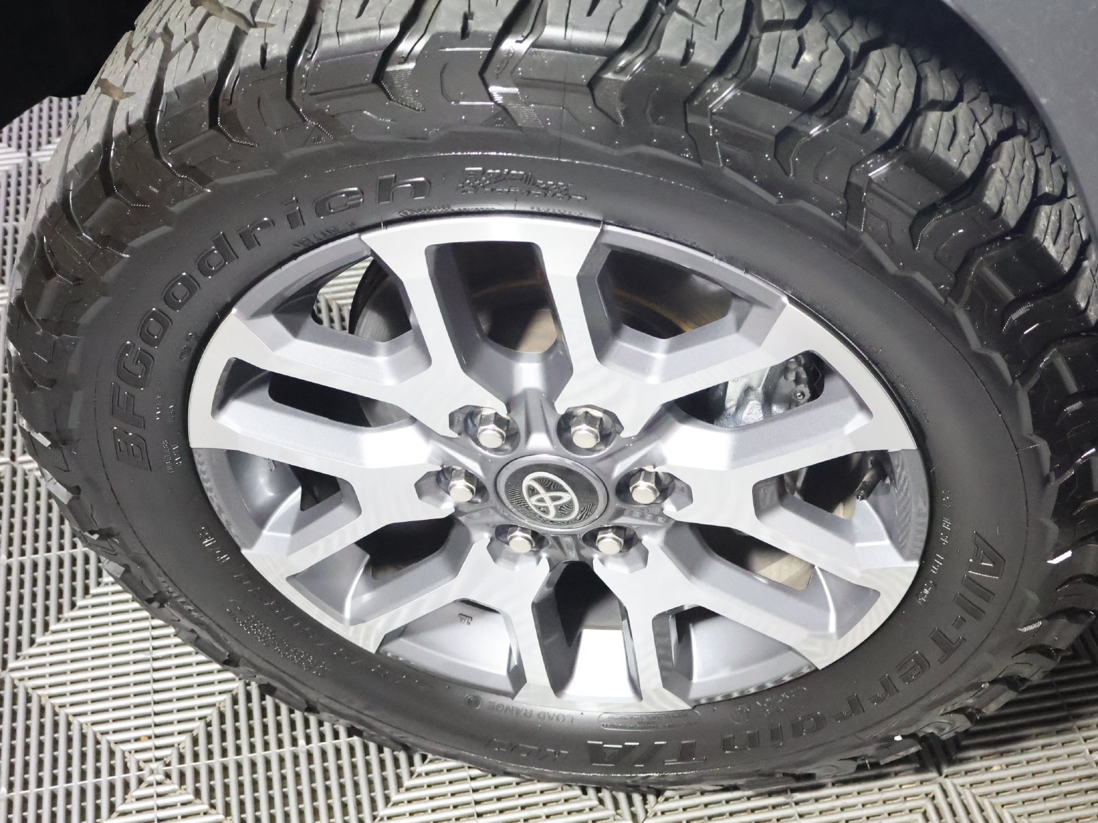 Used 2025 Toyota Tundra 1794 Edition AWD/4WD image 19