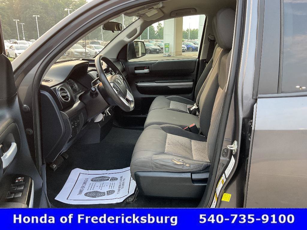 Used 2017 Toyota Tundra SR5 AWD/4WD image 25