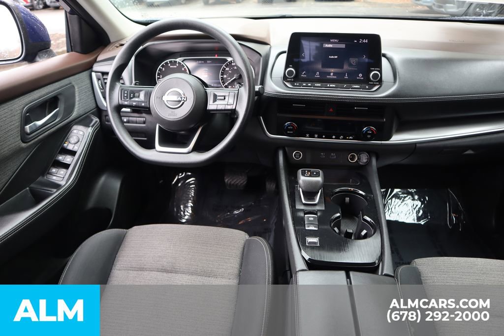Used 2023 Nissan Rogue SV image 24