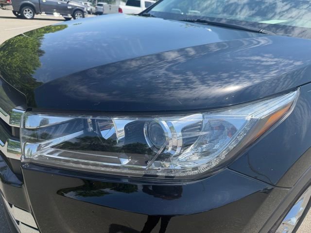 Used 2018 Toyota Highlander Limited FWD image 9