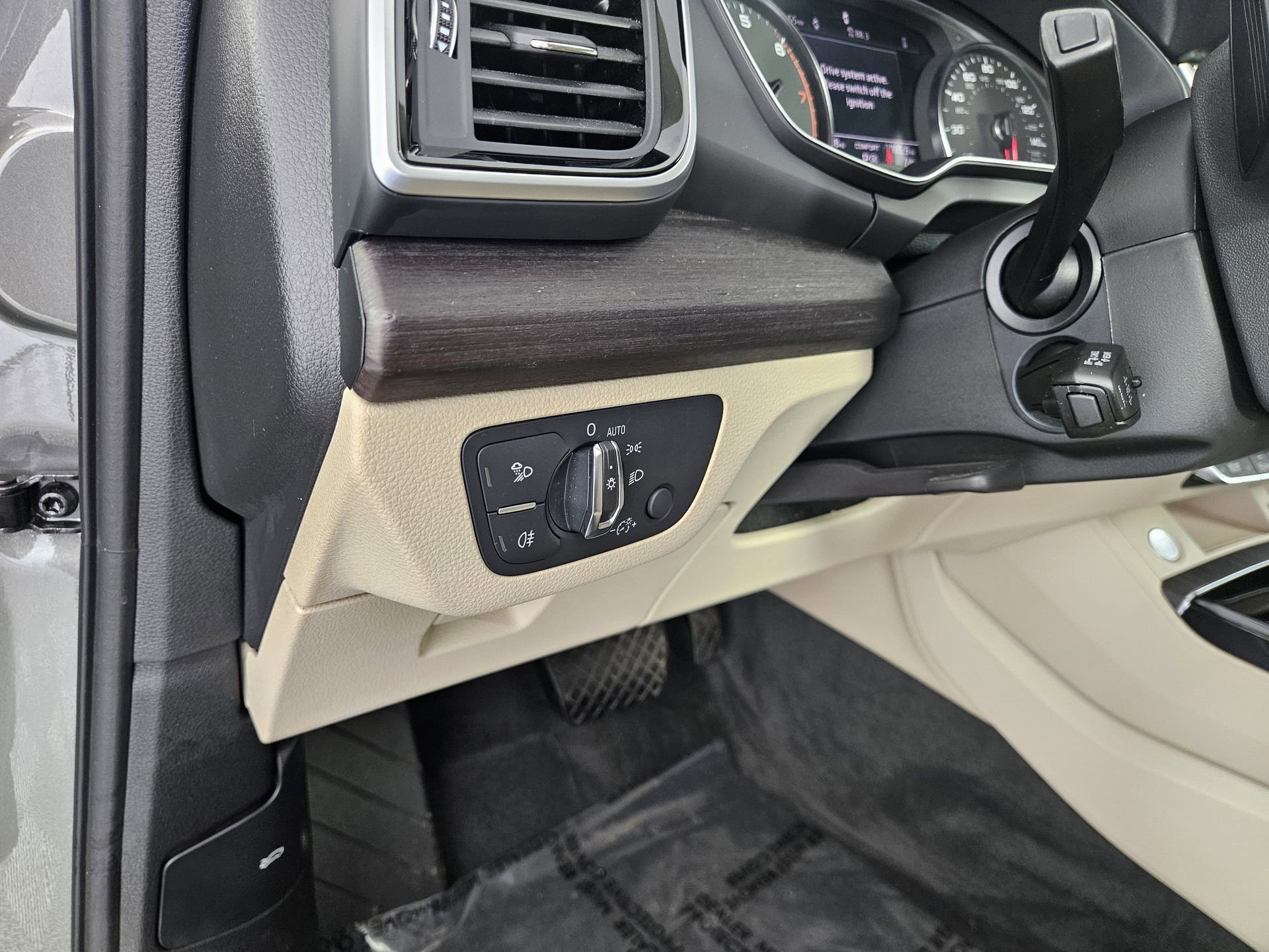 Certified 2024 Audi Q5 2.0T Premium AWD/4WD image 23