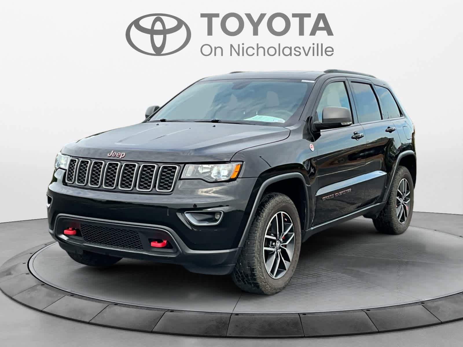 Used 2017 Jeep Grand Cherokee Trailhawk AWD/4WD video 1