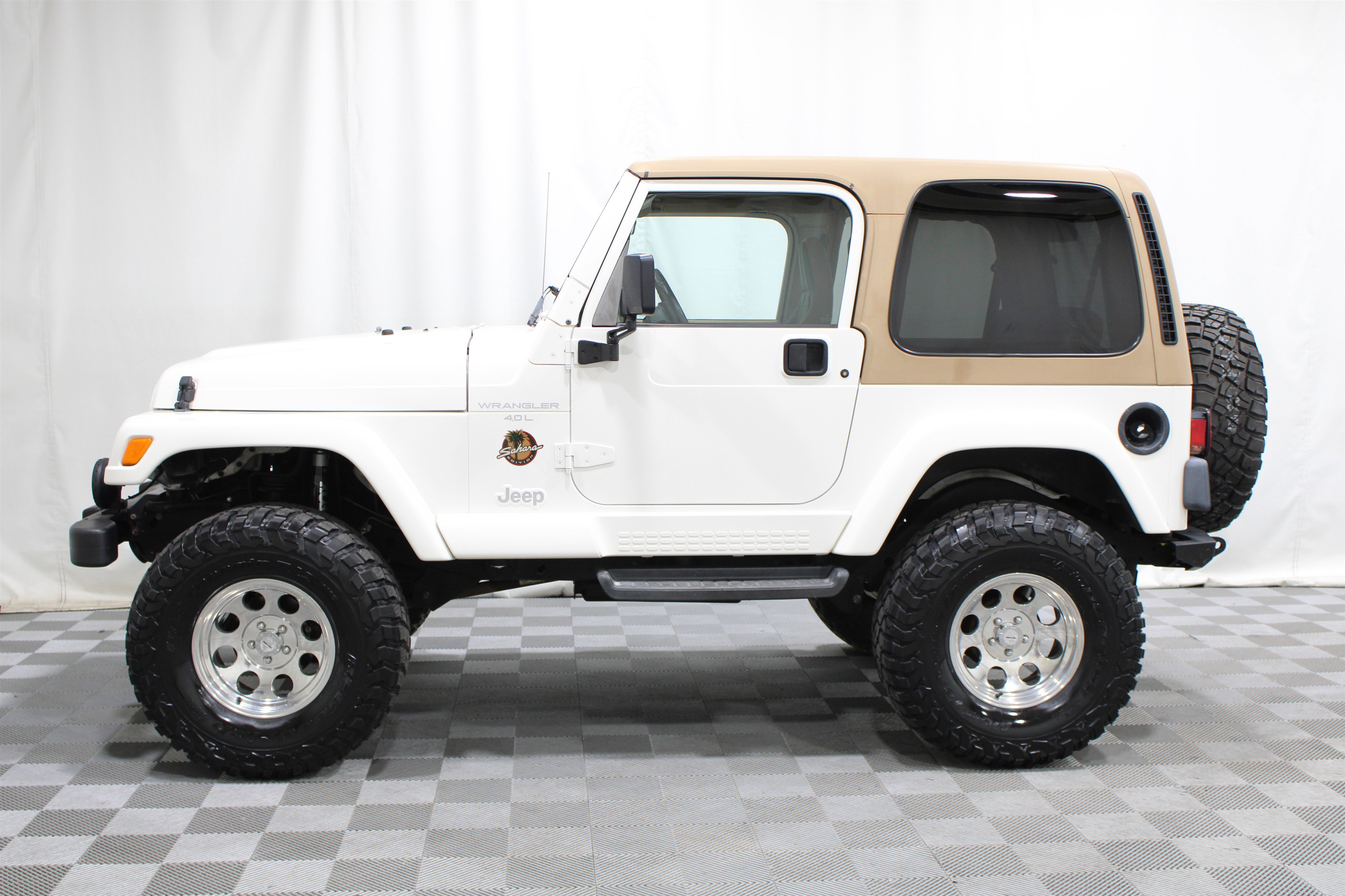 Used 1998 Jeep Wrangler Sahara AWD/4WD image 23