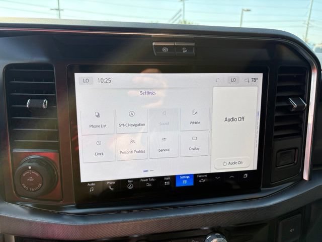 Used 2026 Ford F350 Platinum w/ FX4 Off-Road Package AWD/4WD image 19