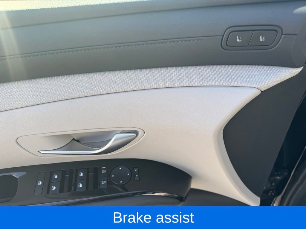 Used 2025 Hyundai Tucson Limited image 17