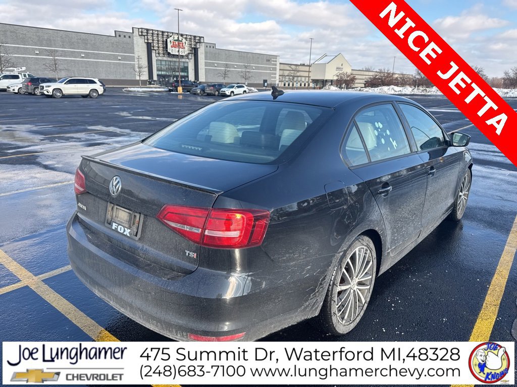 Used 2015 Volkswagen Jetta Sport image 6