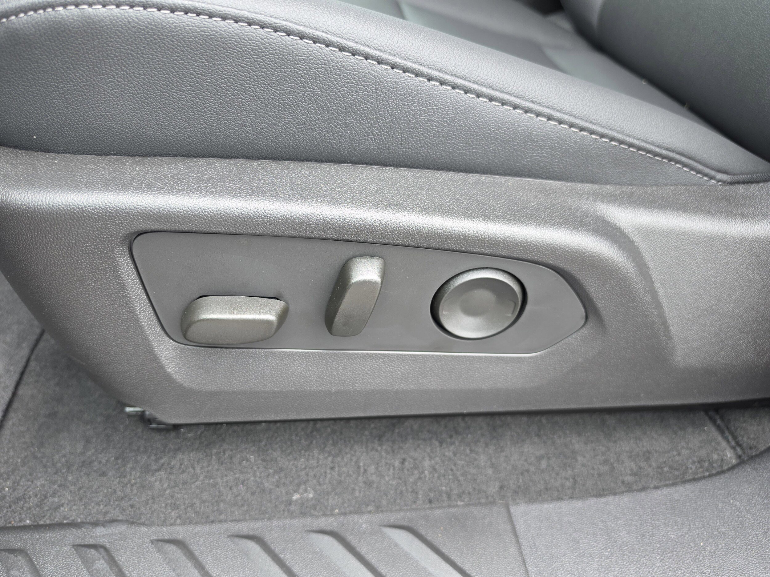 New 2026 Chevrolet Colorado LT RWD image 21