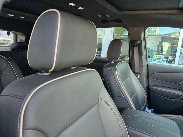 Certified 2023 Chevrolet Traverse Premier w/ Redline Edition image 20