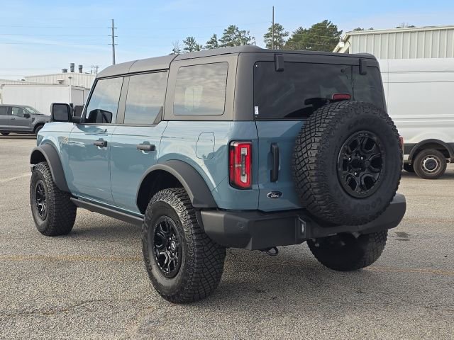 Used 2023 Ford Bronco Wildtrak image 3