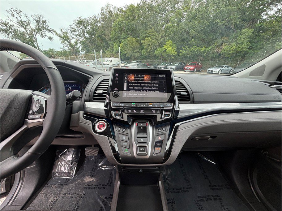 Used 2023 Honda Odyssey Elite image 11