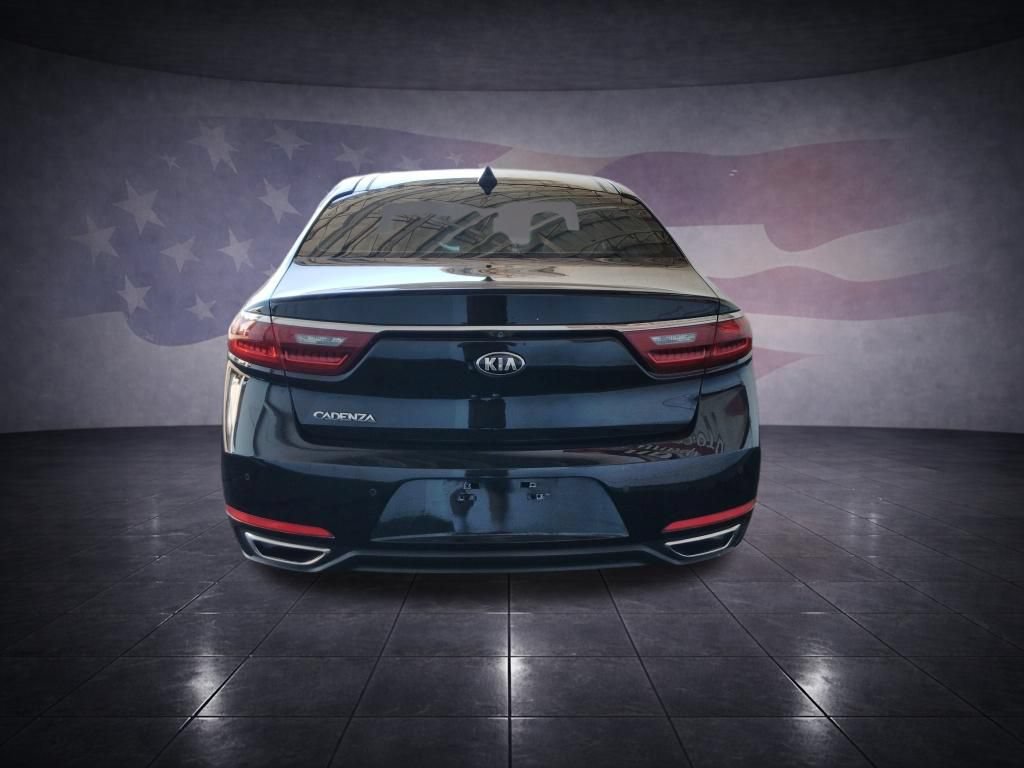 Used 2017 Kia Cadenza Technology FWD image 4