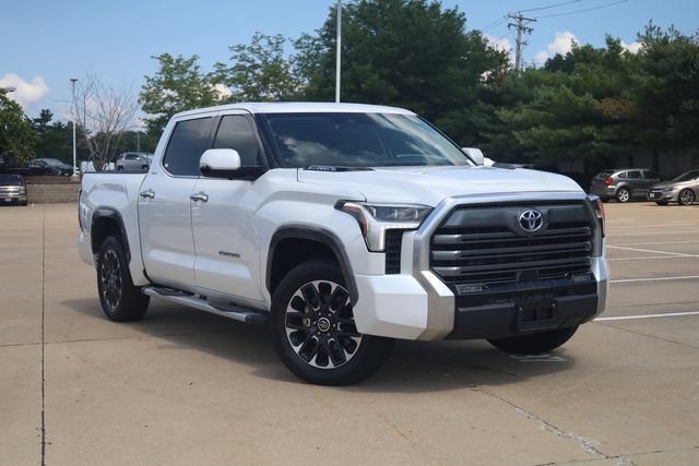 Used 2023 Toyota Tundra Limited AWD/4WD image 3