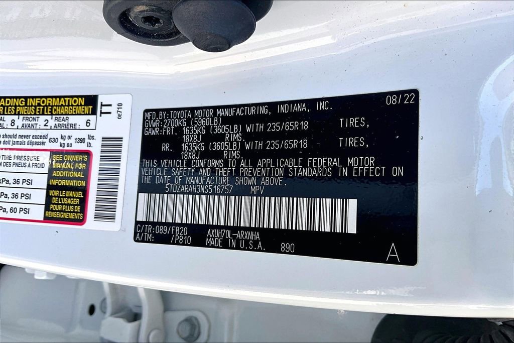 Used 2022 Toyota Highlander LE image 16