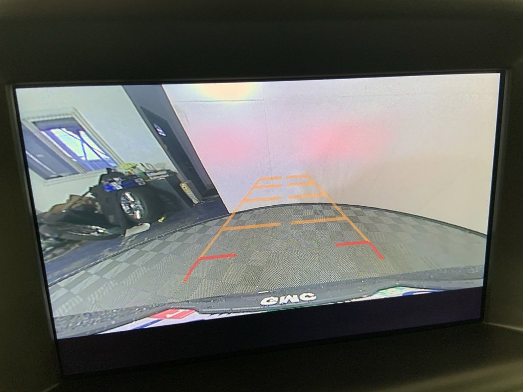 Used 2022 GMC Terrain SLT image 12