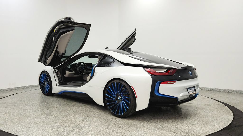 Used 2015 BMW i8 AWD/4WD image 3
