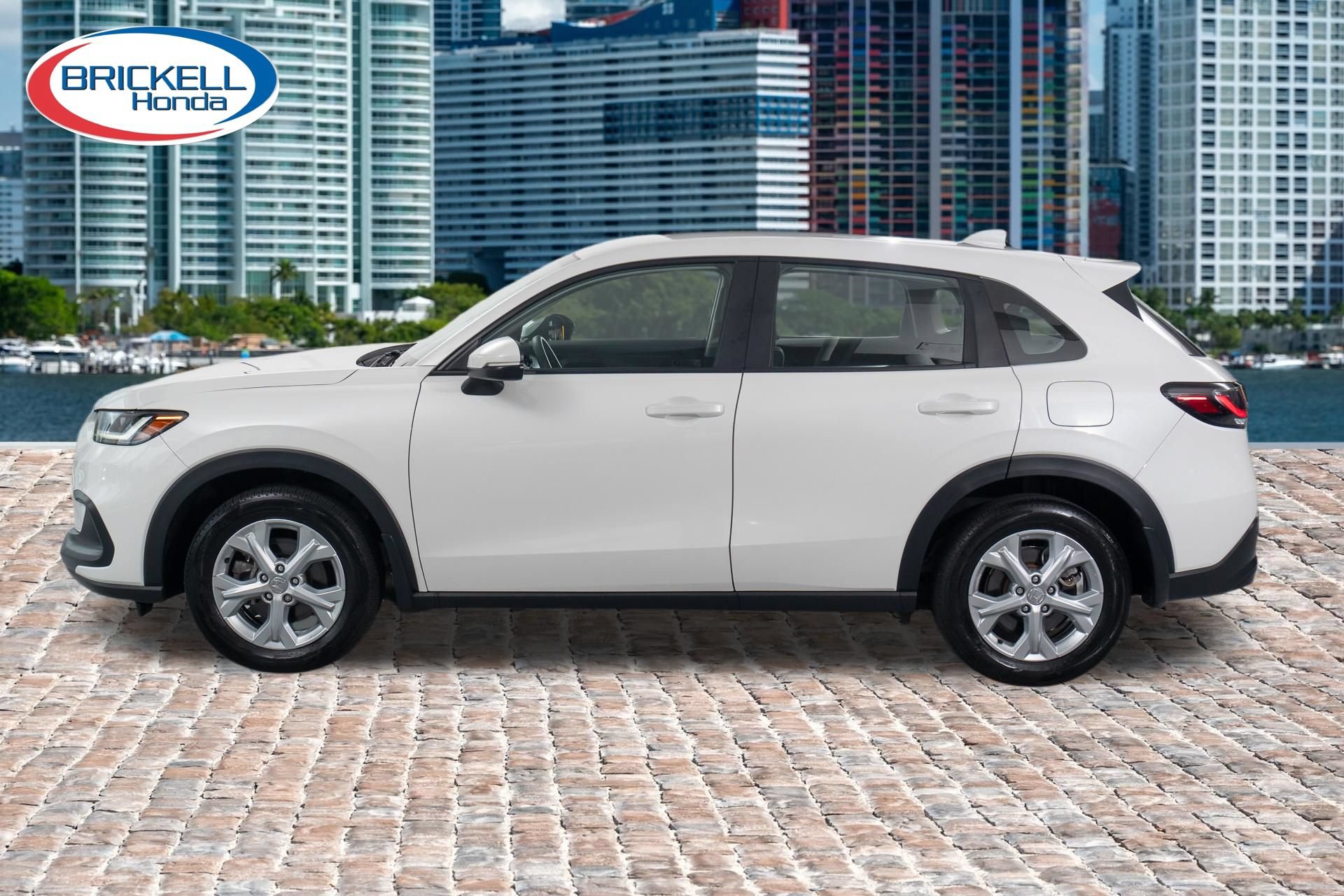 Used 2025 Honda HR-V LX image 4