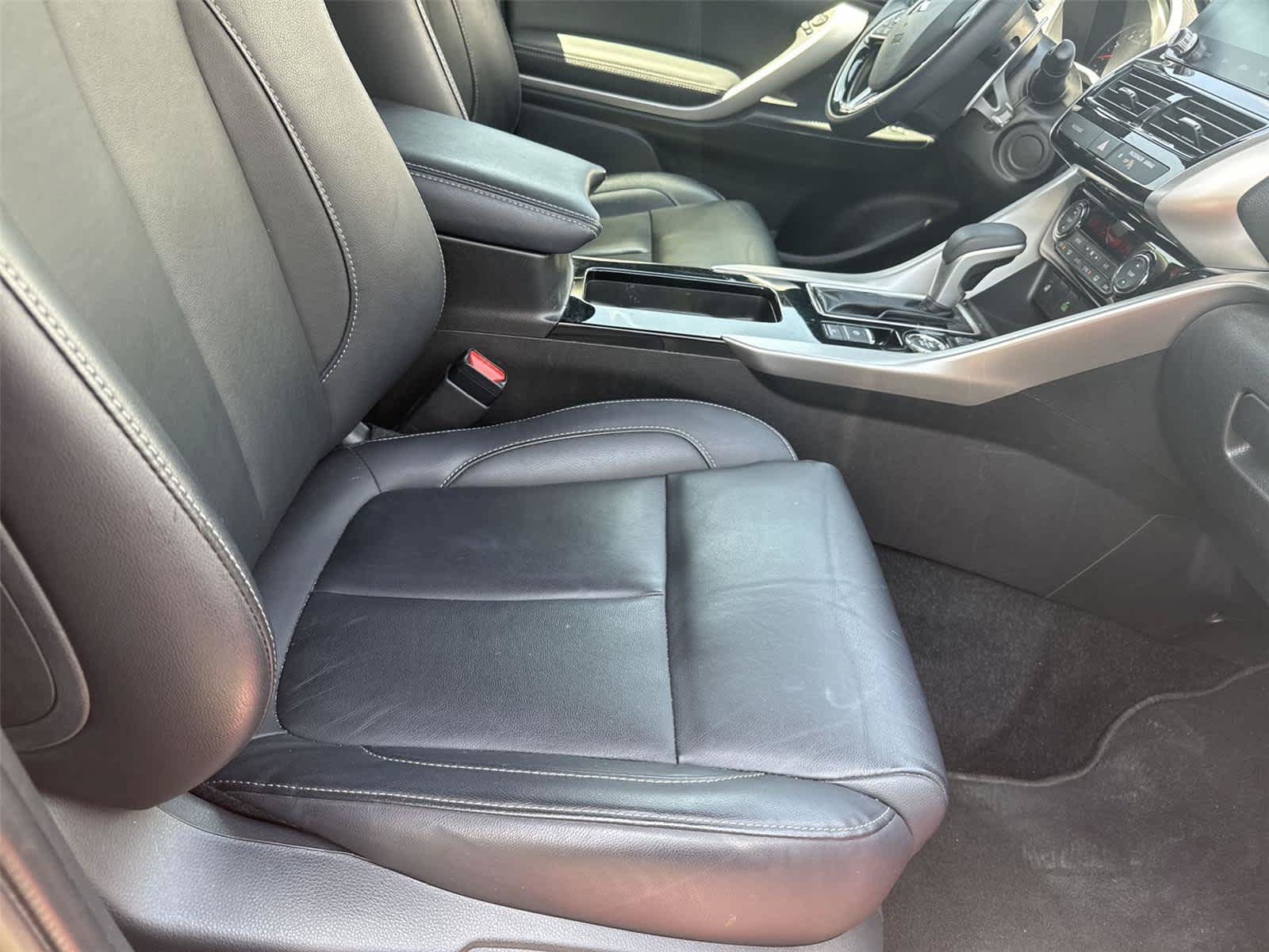 Used 2022 Mitsubishi Eclipse Cross SEL AWD/4WD image 18