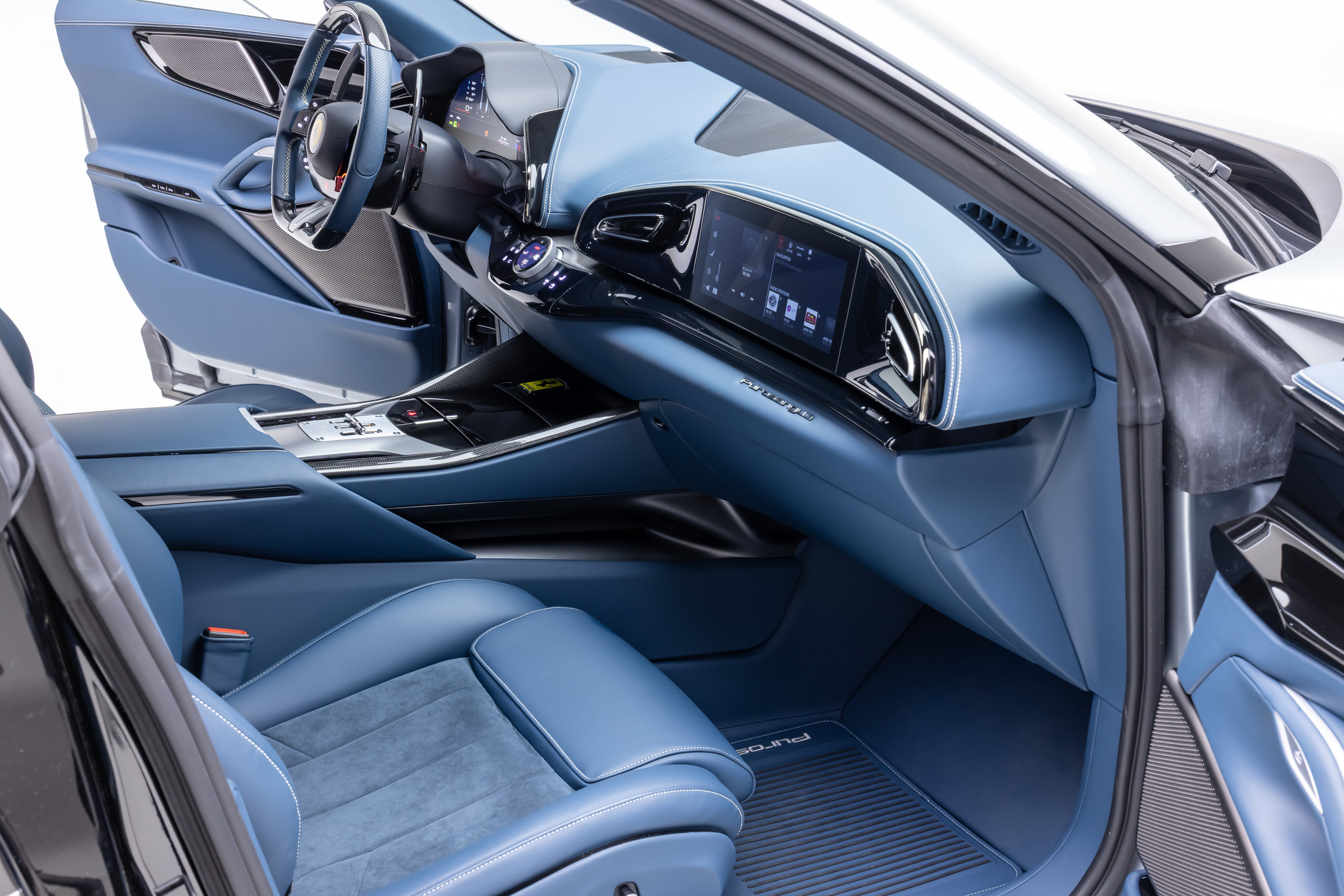 Certified 2025 Ferrari Purosangue AWD/4WD image 42