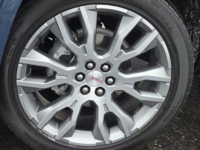 Used 2025 GMC Acadia Denali w/ Super Cruise Package image 12