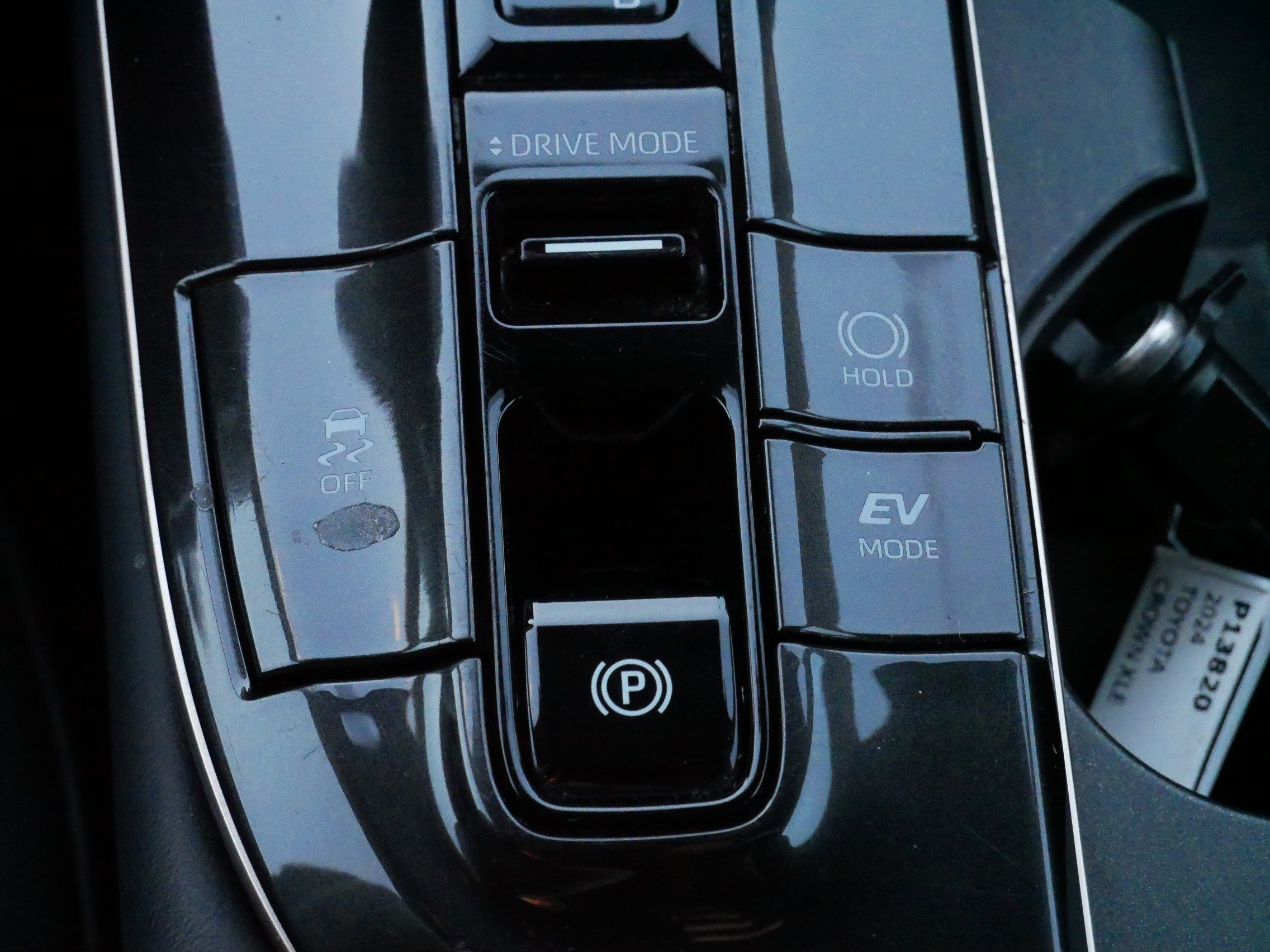 Used 2024 Toyota Crown XLE image 27